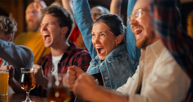 bar cheering